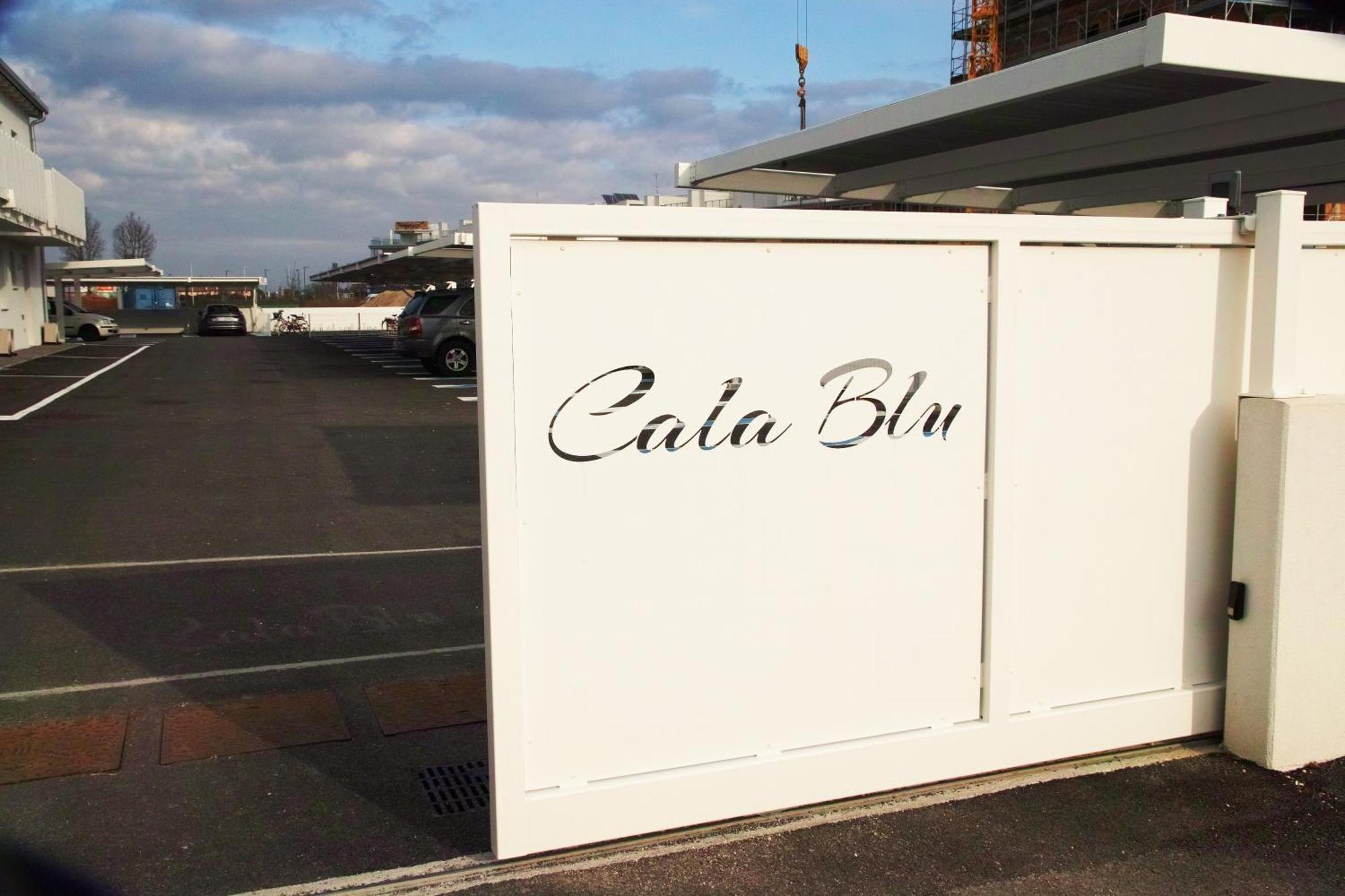 Cala Blu Residence Con Piscina-Centralissimo Lido Di Jesolo Bagian luar foto