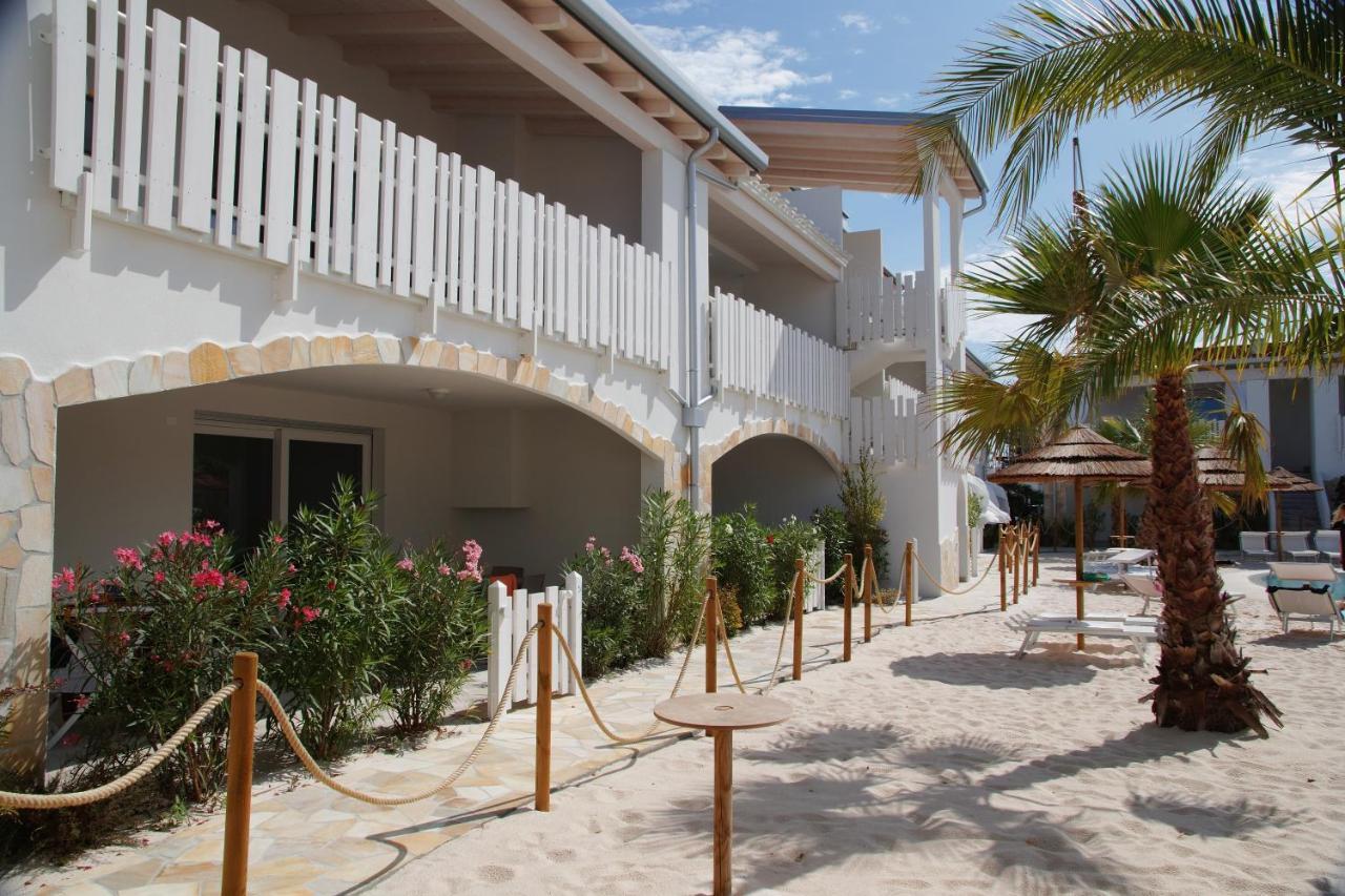 Cala Blu Residence Con Piscina-Centralissimo Lido Di Jesolo Bagian luar foto